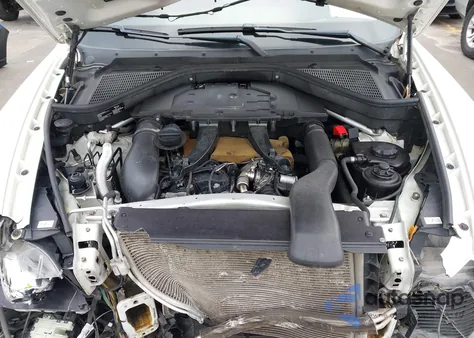 2012 BMW X5 xDrive35D from USA, damaged, VIN 5UXZW0C55CL671789